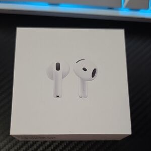 Apple Airpods 4 with Engraving